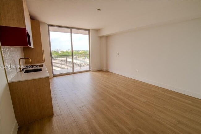 property at 90 NE 32nd St