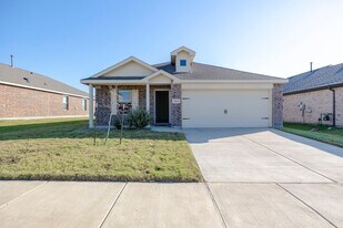 6508 Auburn Dl Rd in Pilot Point, TX - Building Photo