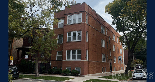 3720 W Altgeld St in Chicago, IL - Building Photo - Building Photo