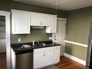 1175 Boulevard, Unit 1 first floor in West Hartford, CT - Foto de edificio - Building Photo