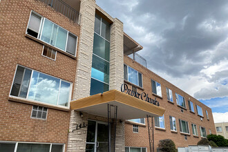 Prince Charles Apartments in Littleton, CO - Building Photo - Building Photo