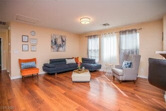 6730 W Oak Mist Ave in Las Vegas, NV - Building Photo - Building Photo