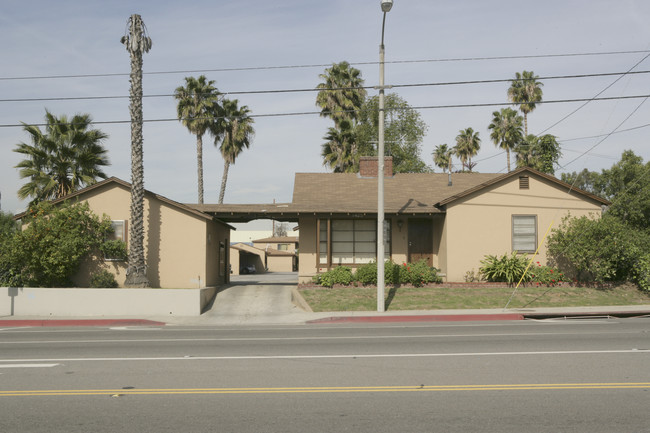 1425 S Greenwood Ave in Montebello, CA - Building Photo - Building Photo