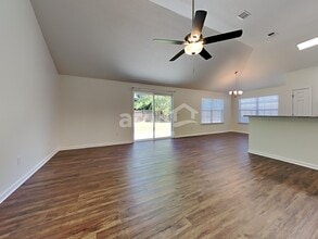 61 Carlisle Ln in Savannah, GA - Building Photo - Building Photo