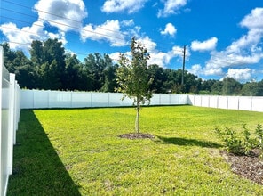 4425 NW 14th Lp in Ocala, FL - Building Photo - Building Photo