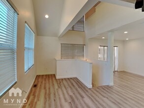 512 Henry St in Oakland, CA - Building Photo - Building Photo