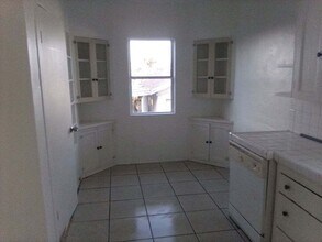 708 Philippine St in Taft, CA - Building Photo - Building Photo