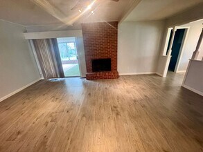 7006 E 52nd Pl in Tulsa, OK - Building Photo - Building Photo