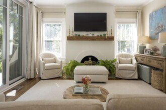 801 Durant Pl NE in Atlanta, GA - Building Photo - Building Photo