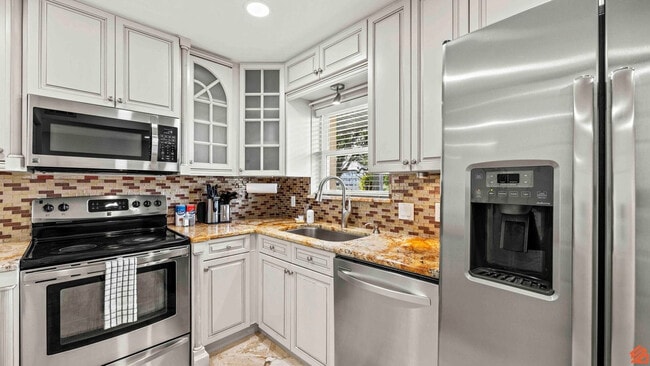 330 Bluefish Dr in Fort Walton Beach, FL - Building Photo - Building Photo