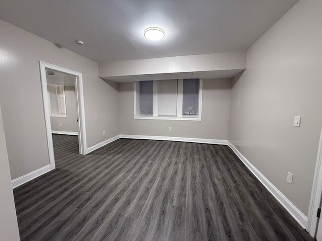 546 Bergen Ave, Unit B101 in Jersey City, NJ - Foto de edificio - Building Photo