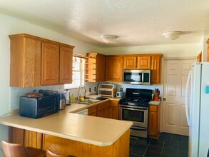 1545 S Ash Creek Dr in Toquerville, UT - Foto de edificio - Building Photo