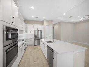 12615 SW Sunrise Lk Ter in Port St. Lucie, FL - Building Photo - Building Photo