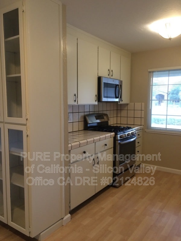 219 Arroyo Grande Way in Los Gatos, CA - Building Photo - Building Photo