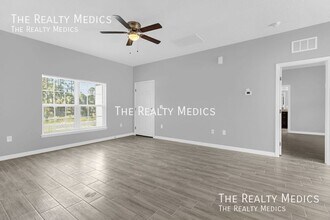 1625 Colorado St SE in Palm Bay, FL - Building Photo - Building Photo