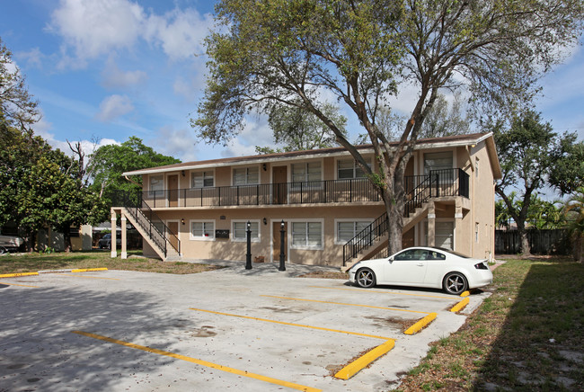 1101 W Prospect Rd in Fort Lauderdale, FL - Building Photo - Building Photo