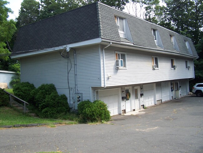 57 Union St in Bristol, CT - Building Photo - Building Photo