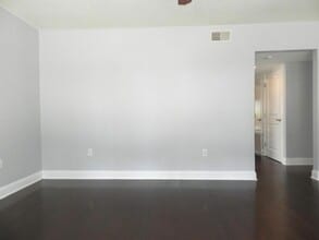 6602 Bellaire Dr in New Orleans, LA - Foto de edificio - Building Photo