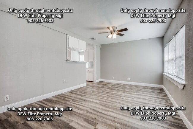 1059 Lyle St in Lancaster, TX - Building Photo - Building Photo