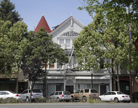 3228 Adeline St in Berkeley, CA - Building Photo - Building Photo