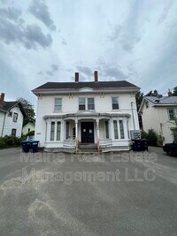 232 Center St photo'