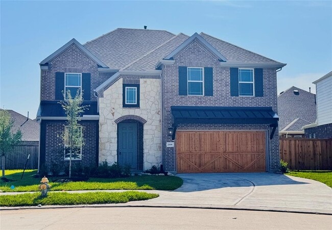 property at 2006 Cottage Ct