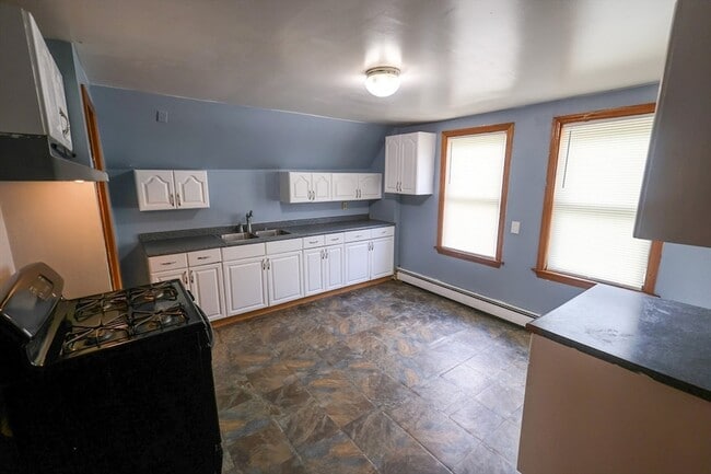 property at 7 Gayland St