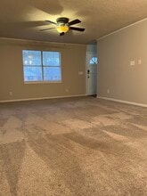 800 Mountain View Ct in Greer, SC - Building Photo - Building Photo