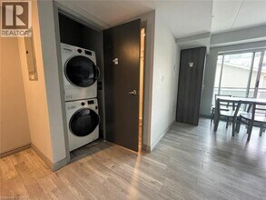 275 Larch St in Waterloo, ON - Building Photo - Building Photo