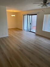 12194 Wilsey Way in Poway, CA - Building Photo - Building Photo