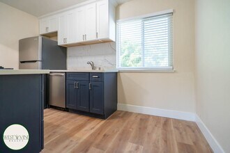 513 Pierce Rd in Menlo Park, CA - Building Photo - Building Photo