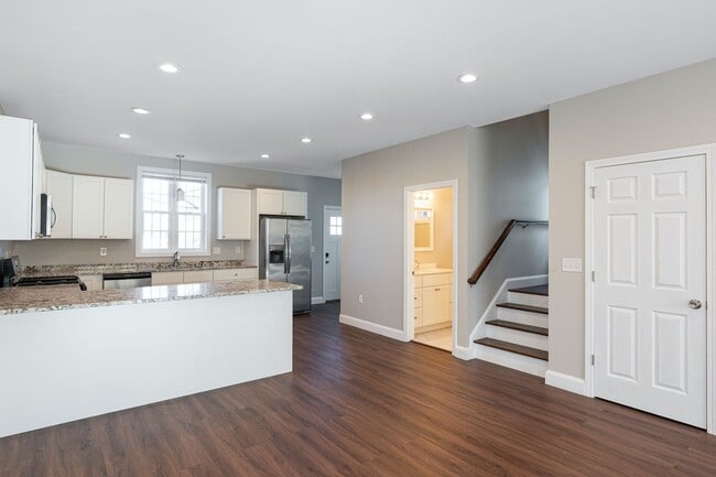 445 Admiral St in Providence, RI - Building Photo - Building Photo