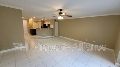4939 Walden Cir in Orlando, FL - Building Photo - Building Photo