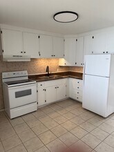 802 S Duncan Rd in Champaign, IL - Building Photo - Building Photo