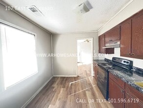 107 East Blvd in Jacksonville, AR - Building Photo - Building Photo