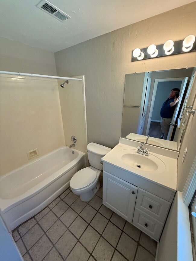 253 Vanderbilt Dr in Mobile, AL - Building Photo - Building Photo