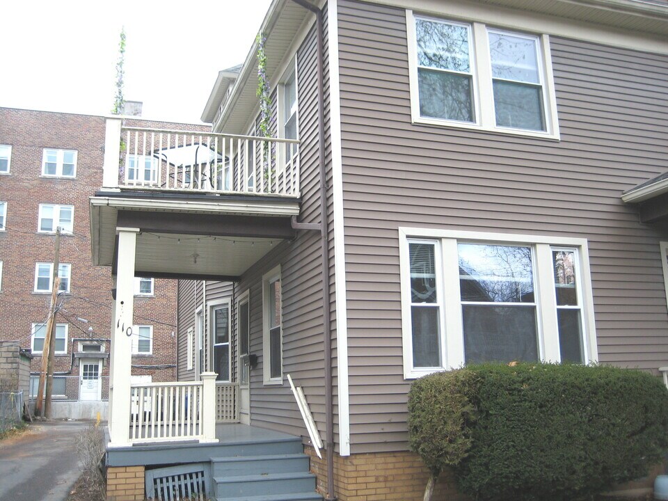 110 Harvard St in Rochester, NY - Building Photo