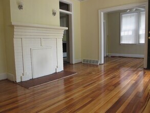 2203 Lee St, Unit 3E in Columbia, SC - Building Photo - Building Photo