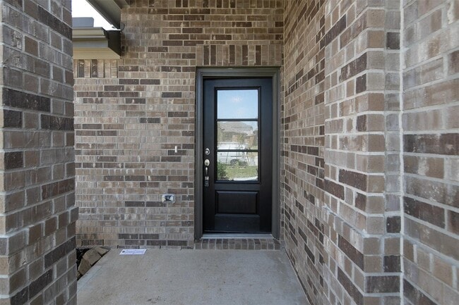 18430 Cobalt Cove Ln