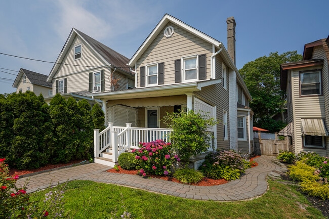 609 Main St in Avon By The Sea, NJ - Building Photo - Building Photo