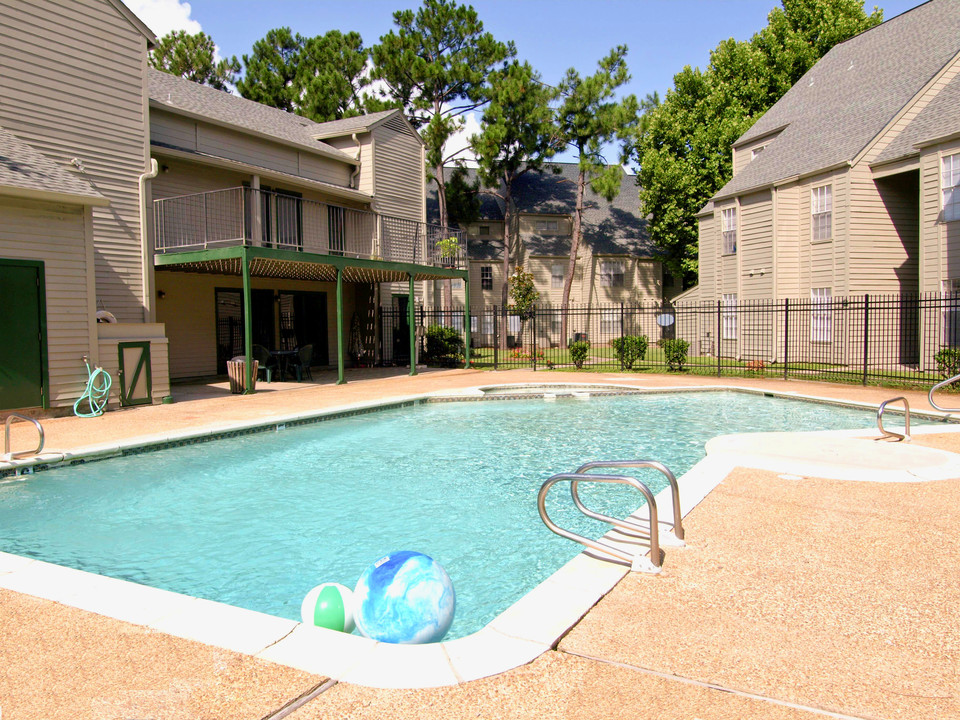 Cypress Run Apartments in New Orleans, LA - Foto de edificio