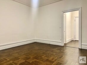 WEST 104 STREET, Unit 35 in New York, NY - Foto de edificio - Building Photo