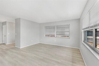 250 Rosery Rd NW in Largo, FL - Building Photo - Building Photo