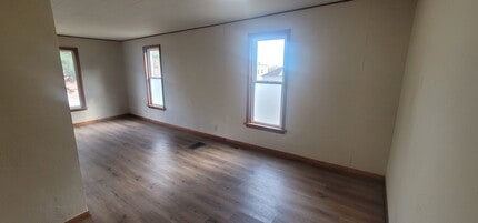 313 N 24th Ave W in Duluth, MN - Building Photo - Building Photo