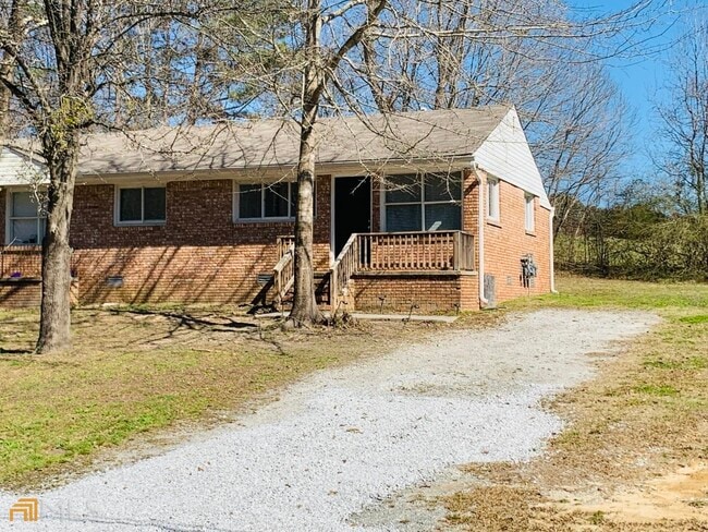 6102 E Fayetteville Dr in Riverdale, GA - Building Photo - Building Photo