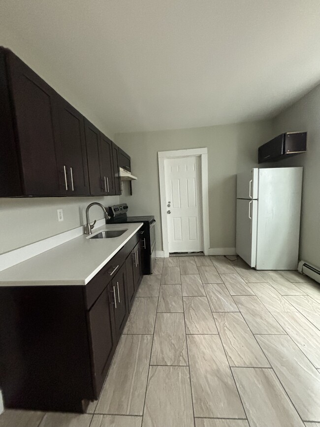 220 Garside St, Unit 1