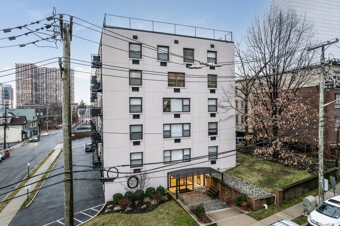 100 Central Ave in Fort Lee, NJ - Foto de edificio