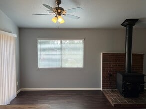 3820 Arlene Ct in Shasta Lake, CA - Building Photo - Building Photo