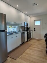 906 Harbor Dr S in Venice, FL - Building Photo - Building Photo