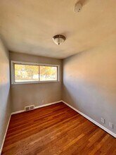 3327 Melwood Dr in Melvindale, MI - Building Photo - Building Photo